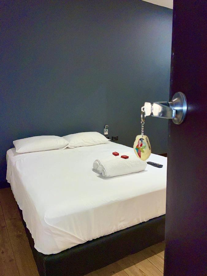 Zugi Inn Hotel Leticia Eksteriør bilde