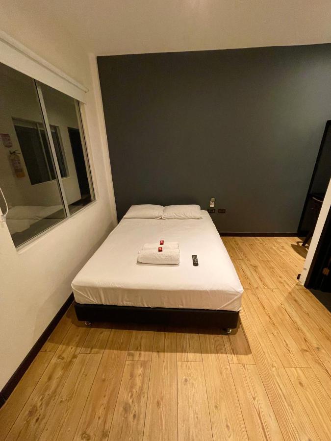 Zugi Inn Hotel Leticia Eksteriør bilde