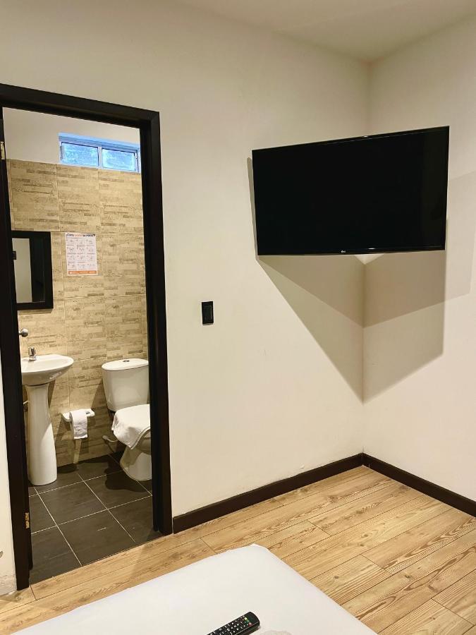 Zugi Inn Hotel Leticia Eksteriør bilde